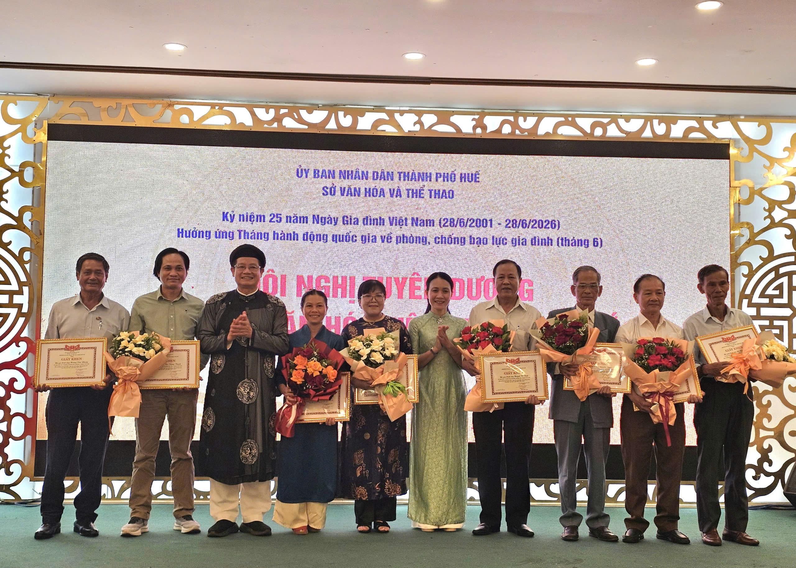 Tôn vinh gia đình tiêu biểu, lan tỏa câu chuyện đẹp trong cộng đồng
