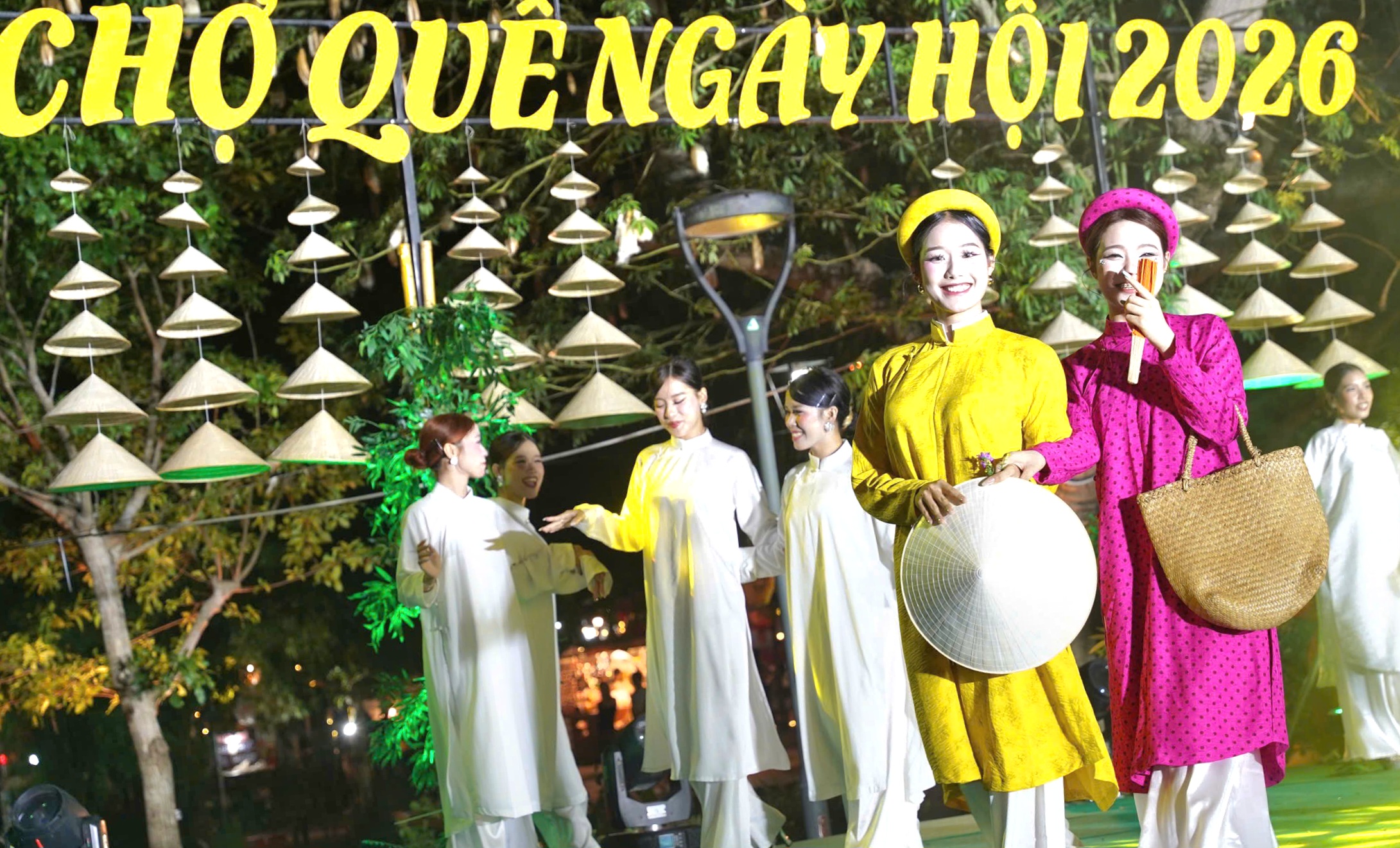 Khai mạc “Chợ quê ngày hội” Đậm đà hồn quê Thanh Thủy