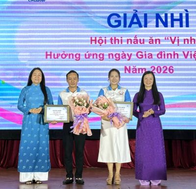 Chạm yêu thương - Xây hạnh phúc tôn vinh giá trị gia đình Việt