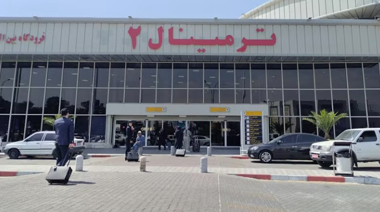 Iran nối lại đường bay tới UAE
