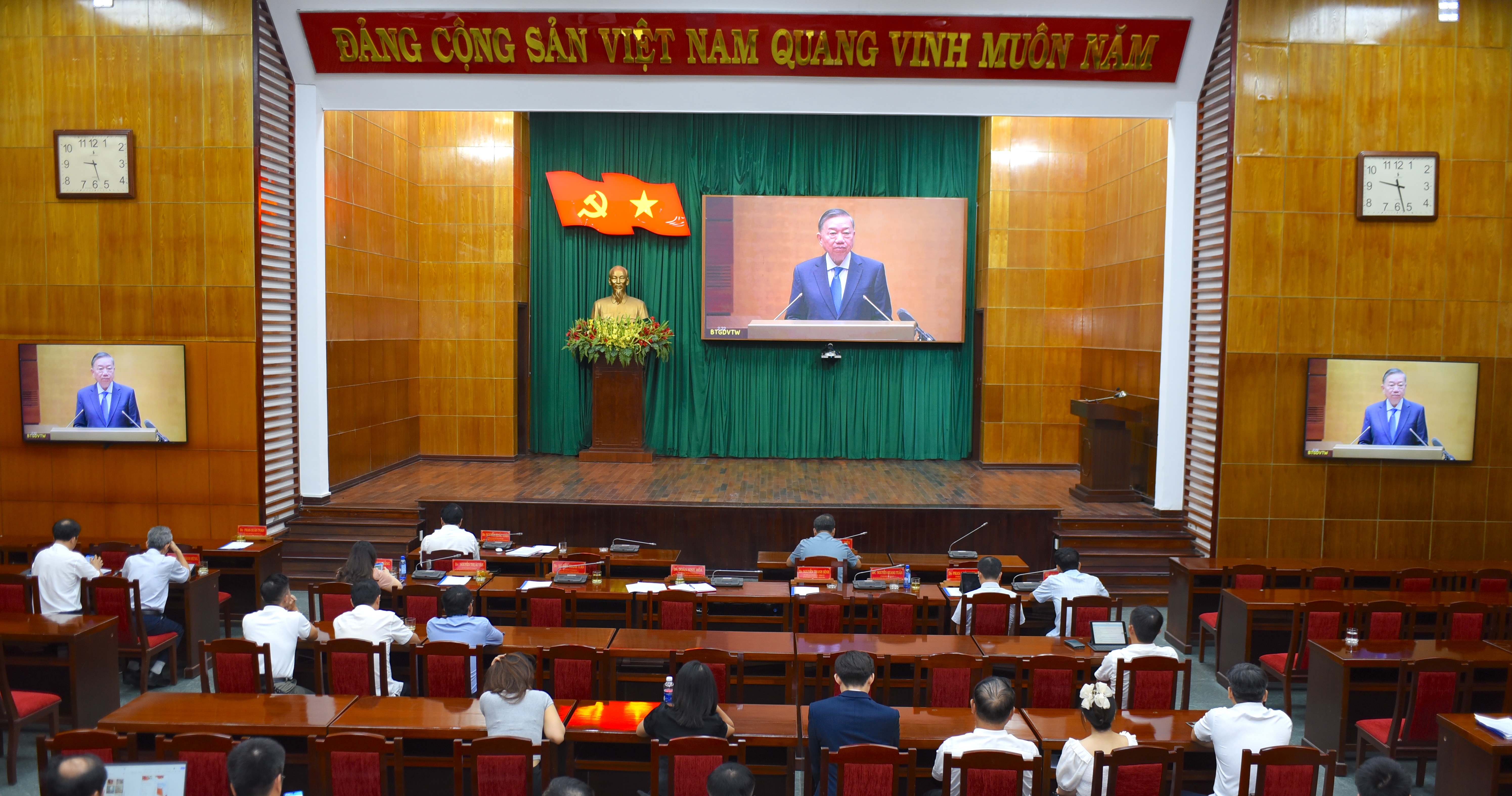 Thu hút đầu tư nước ngoài để phát triển bền vững, bao trùm và chất lượng cao
