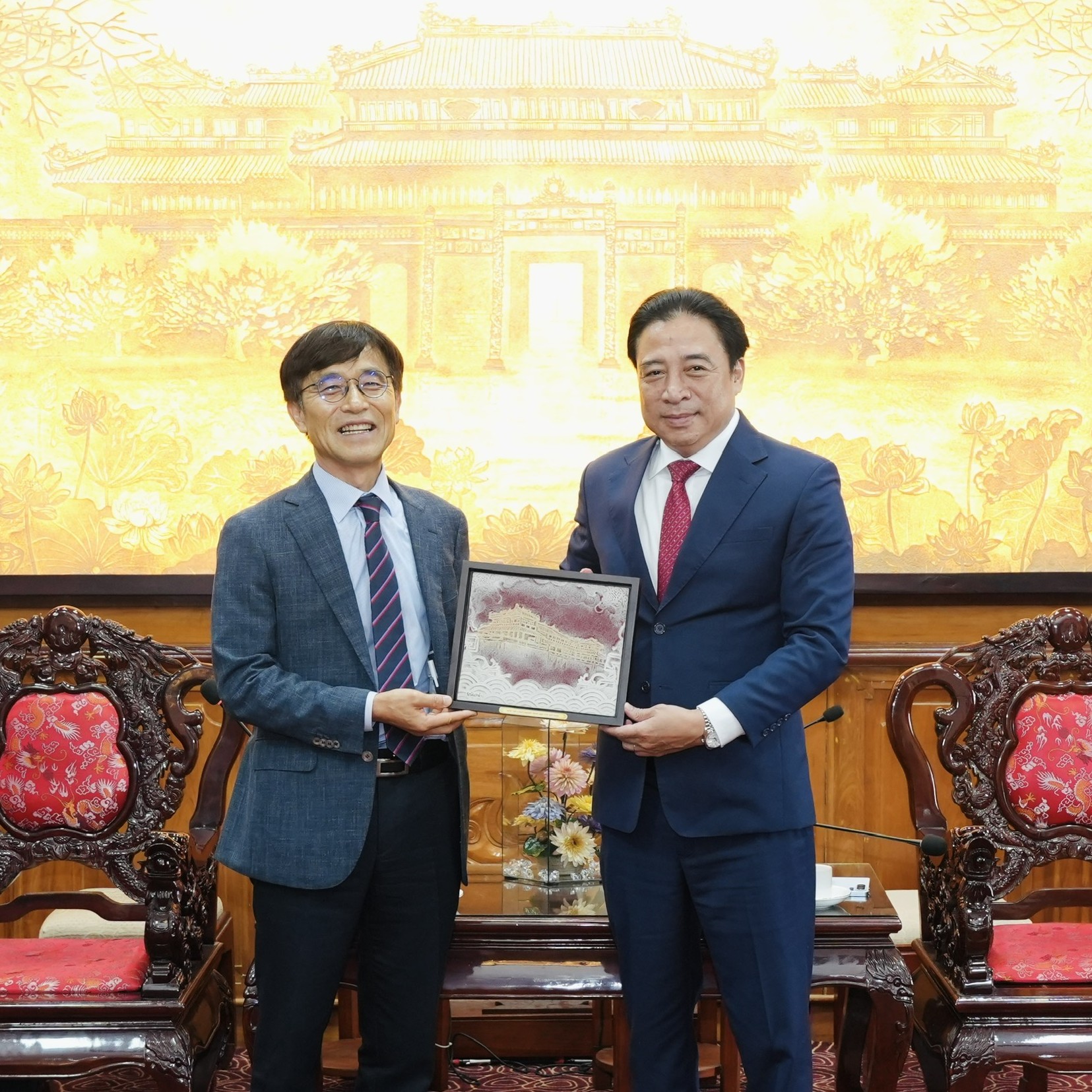 Đồng hành, tạo điều kiện thuận lợi cho các nhà đầu tư