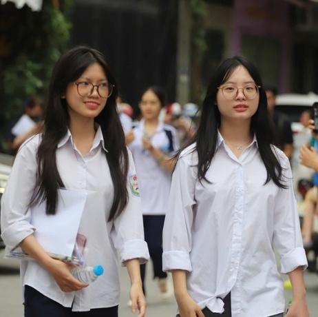 8h sáng nay 1 7 , tra cứu điểm thi tốt nghiệp THPT 2026 trên Cổng Thông tin điện tử Chính phủ