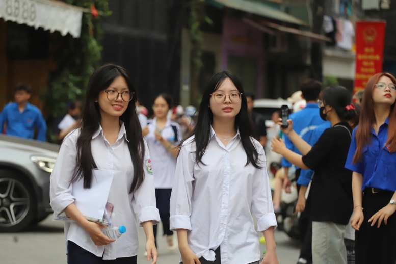 8h sáng nay 1 7 , tra cứu điểm thi tốt nghiệp THPT 2026 trên Cổng Thông tin điện tử Chính phủ