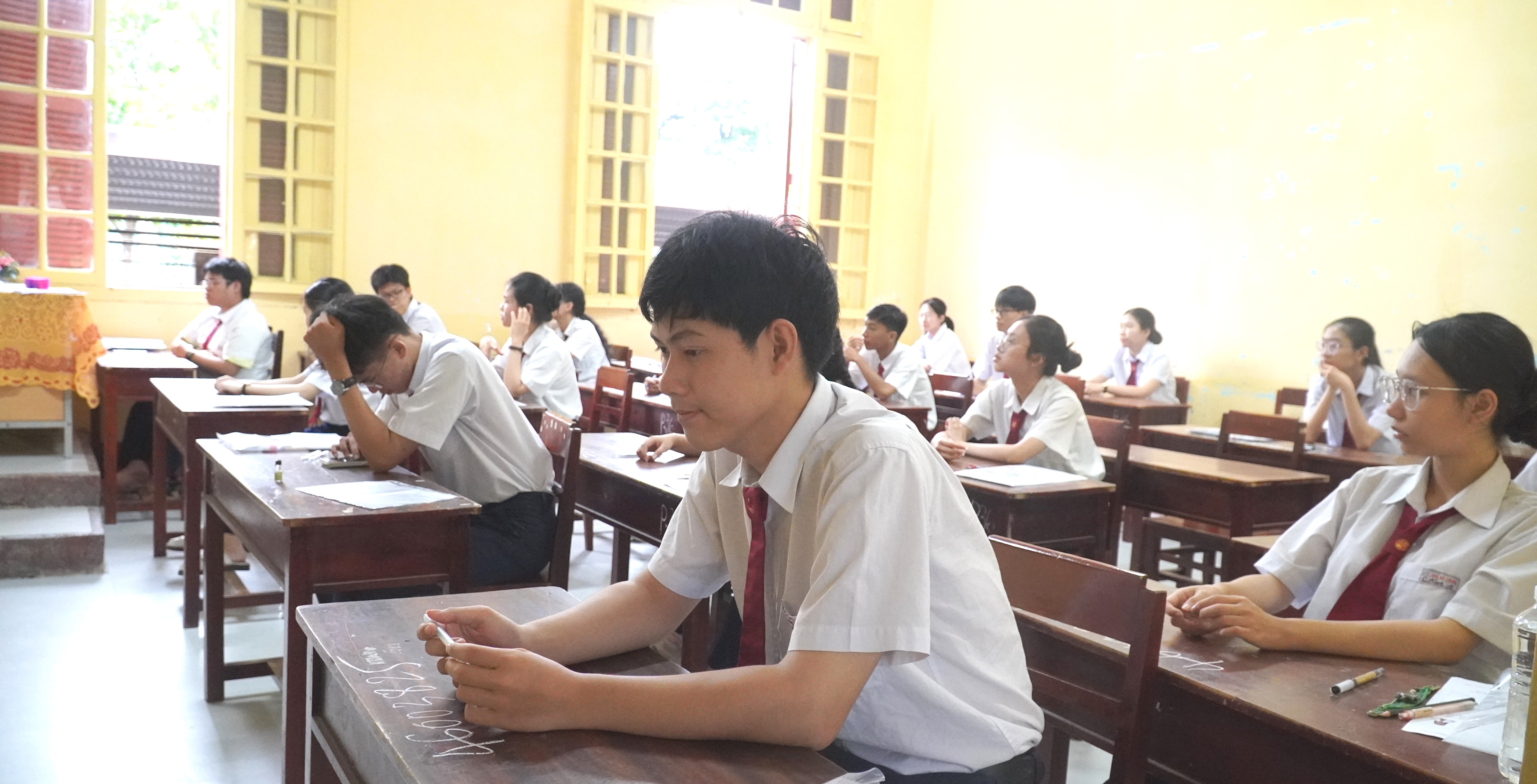 Công bố điểm thi tốt nghiệp THPT Huế có 6 môn vào tốp 10 toàn quốc