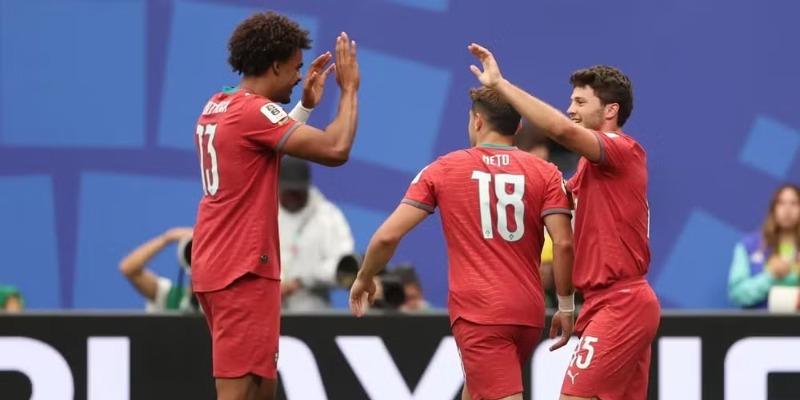 Bán đảo Iberia trọn niềm vui
