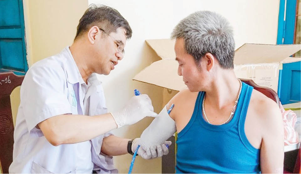 Hỗ trợ người khuyết tật hòa nhập