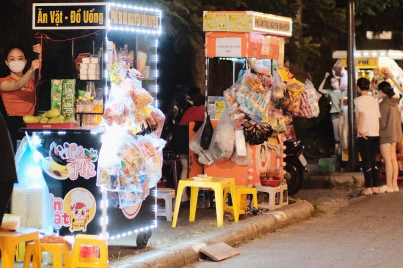 Chuyển các hộ kinh doanh phố ẩm thực Trương Định sang Nguyễn Văn Huyên trước 15 7