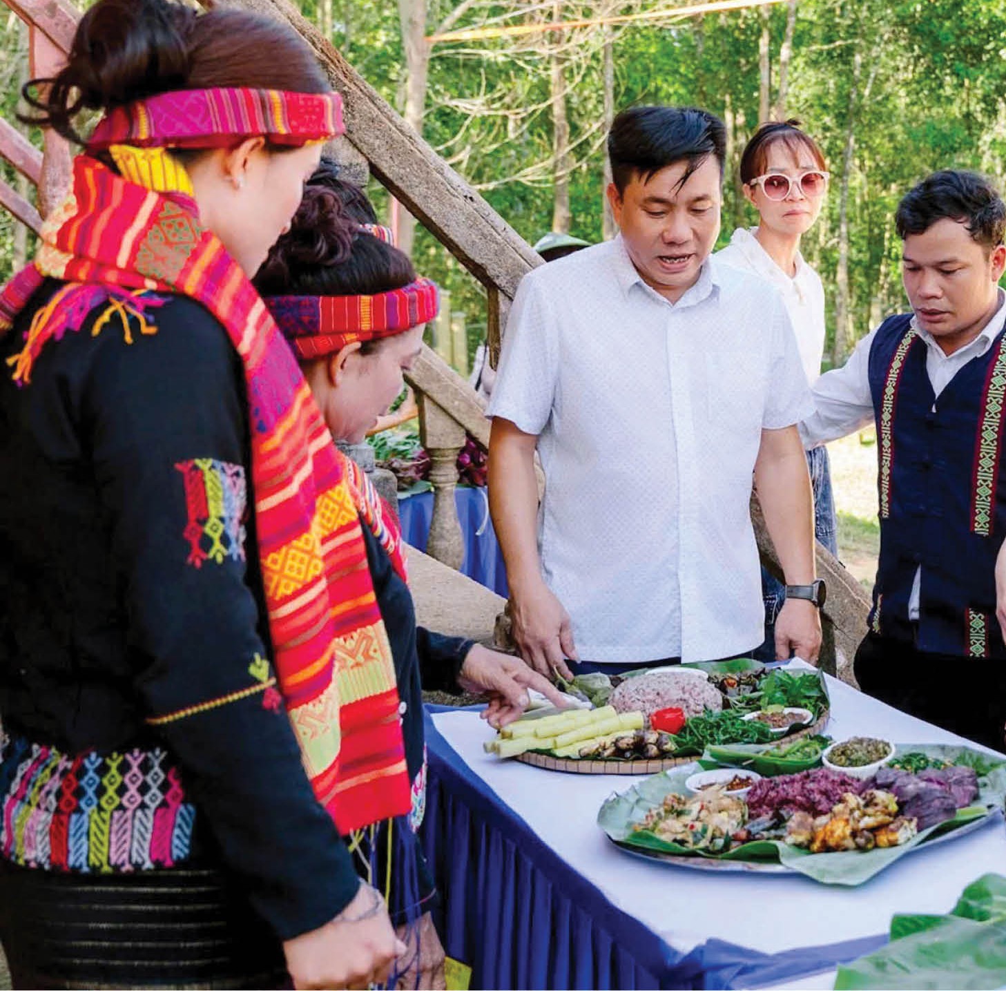 Gieo mầm xanh nơi bản Phúc Lộc