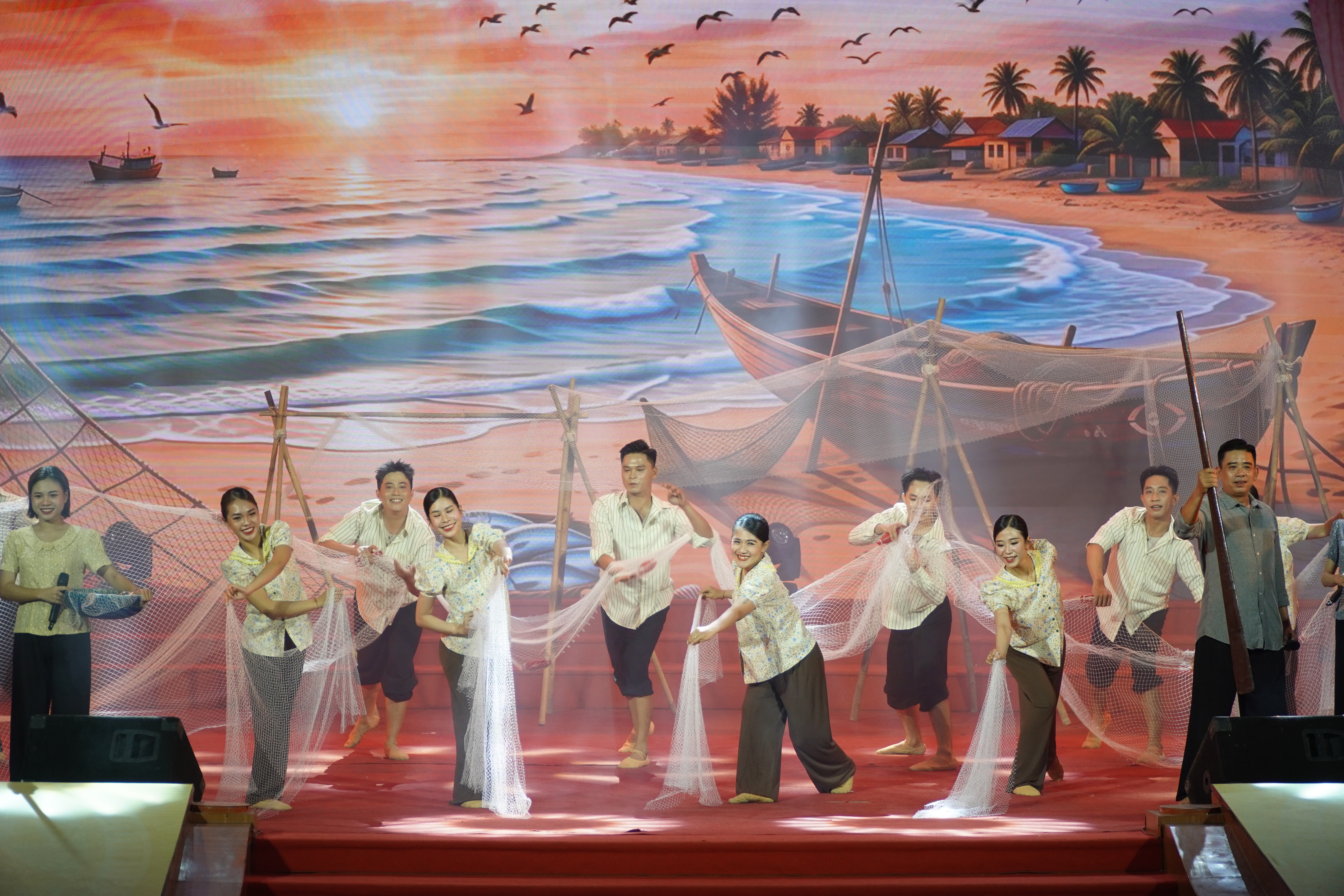 Dân ca ba miền hội tụ tại Huế