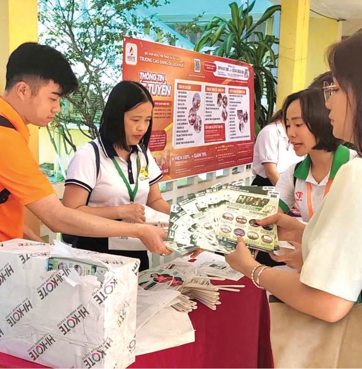 Học phí và lựa chọn ngành học