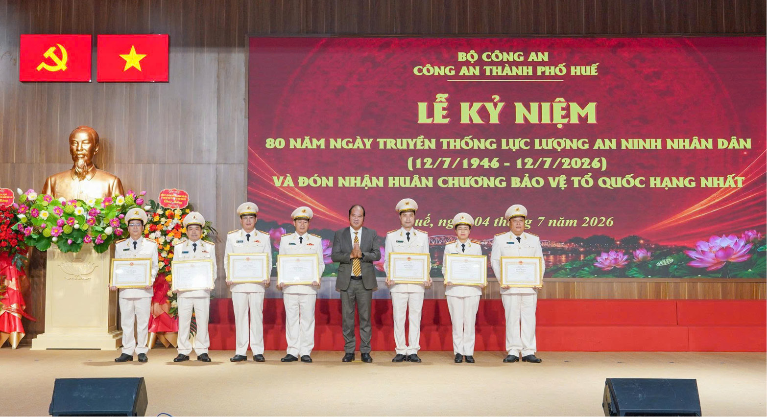 Giữ bình yên trên mặt trận không tiếng súng