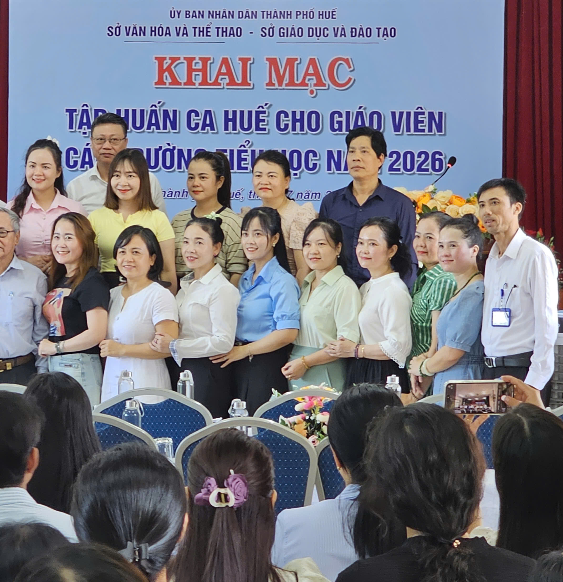Tập huấn kỹ năng biểu diễn Ca Huế cho giáo viên tiểu học