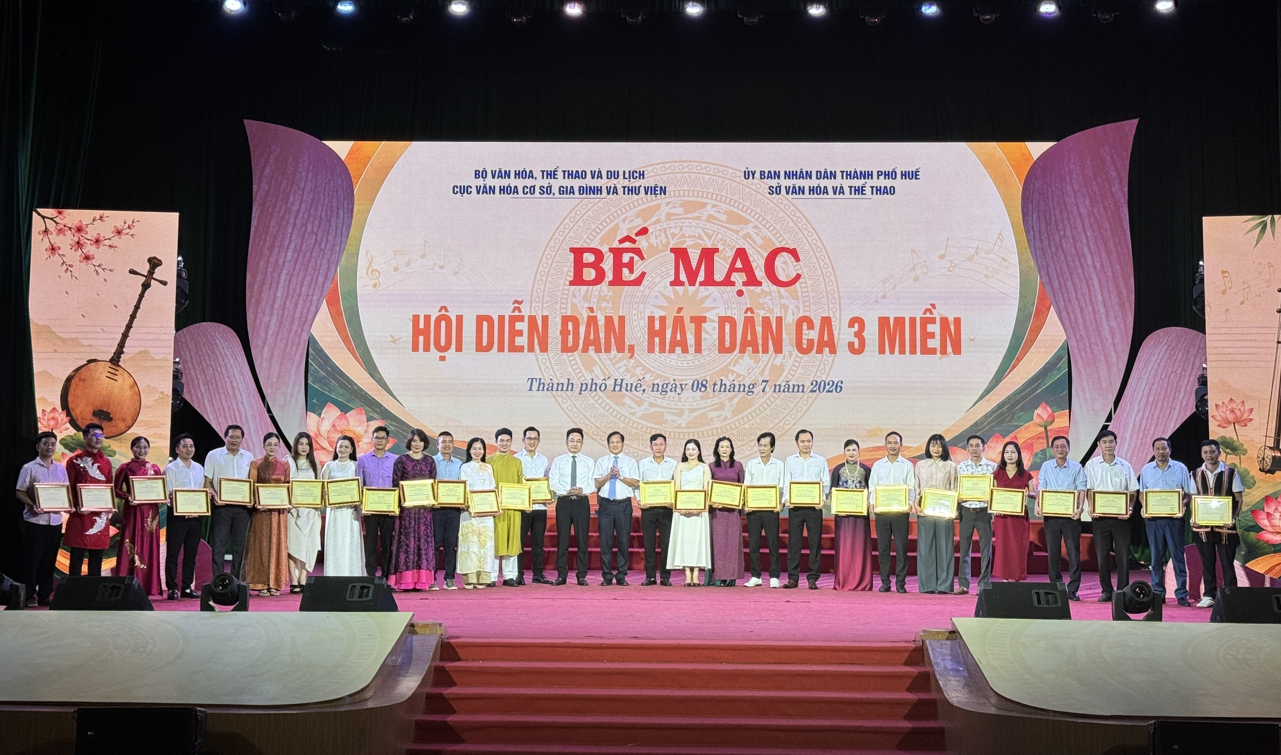 Hội diễn dân ca 3 miền khép lại với nhiều dấu ấn