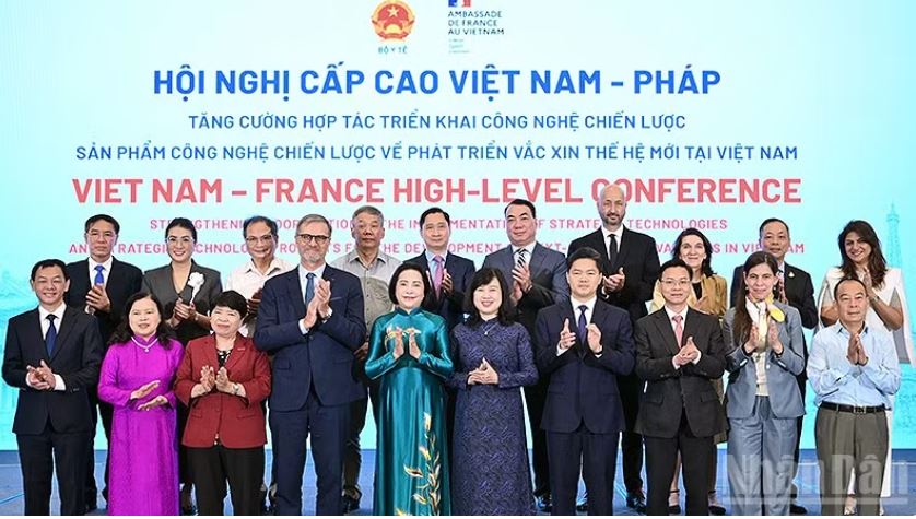Việt Nam-Pháp tăng cường hợp tác chiến lược trong sản xuất vaccine thế hệ mới