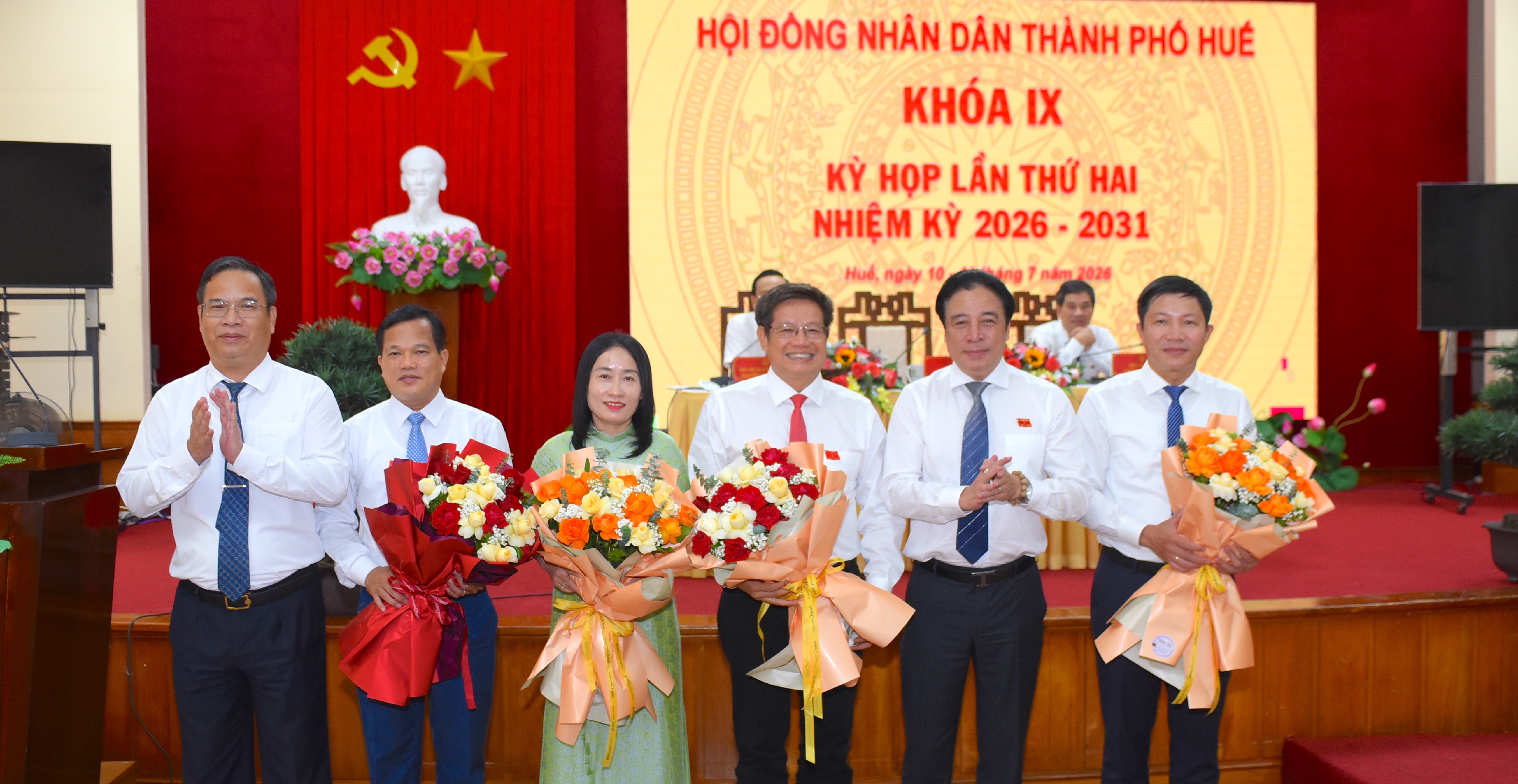 HĐND thành phố Huế bầu bổ sung 5 Ủy viên UBND thành phố