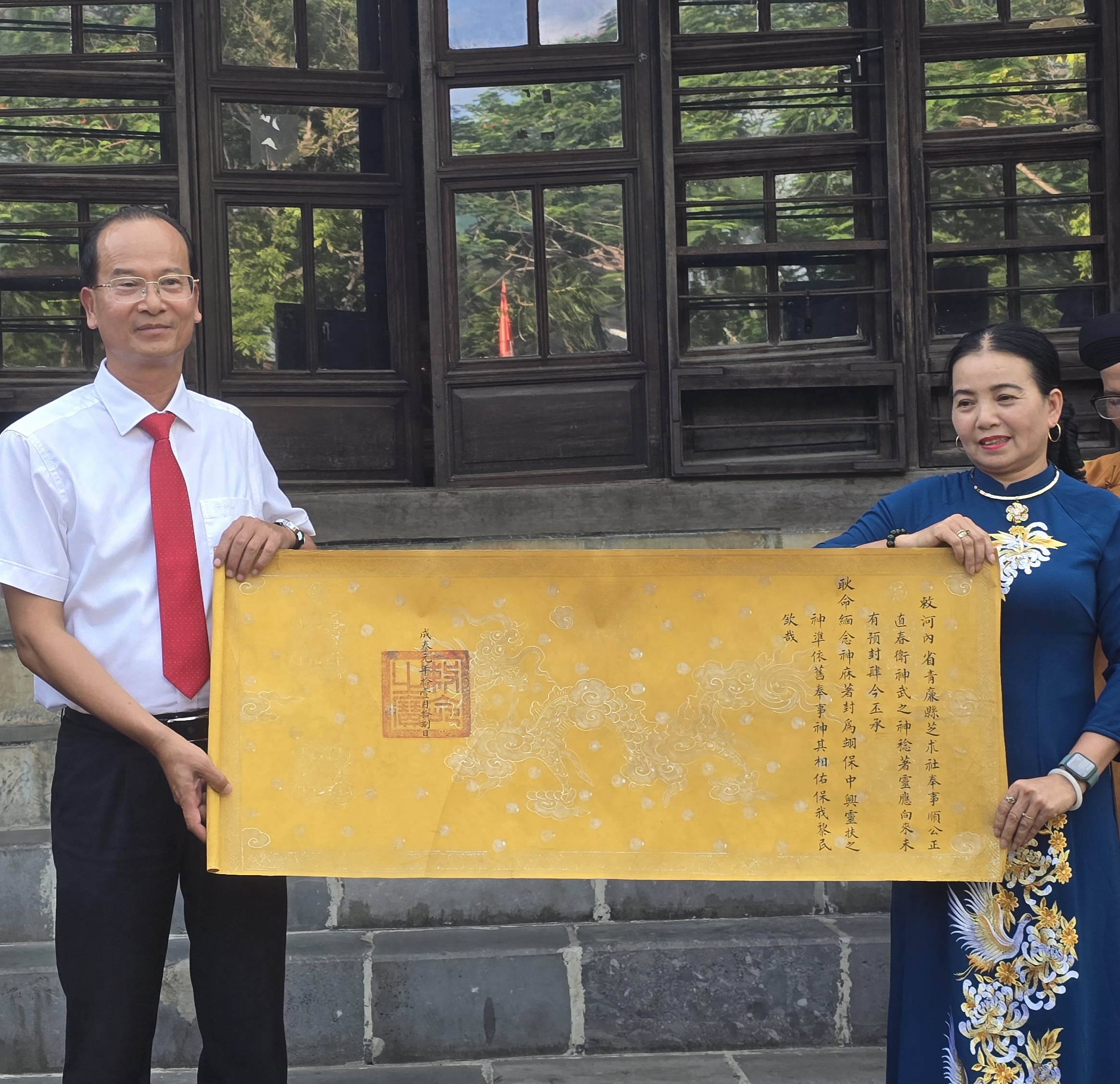 Hơn 100 cổ vật Triều Nguyễn tại triển lãm “Di sản vàng son - Tinh hoa hội tụ”