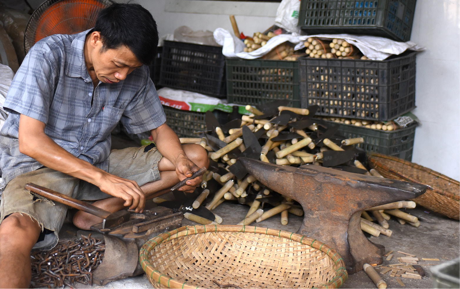 Gặp dân cùng tìm giải pháp