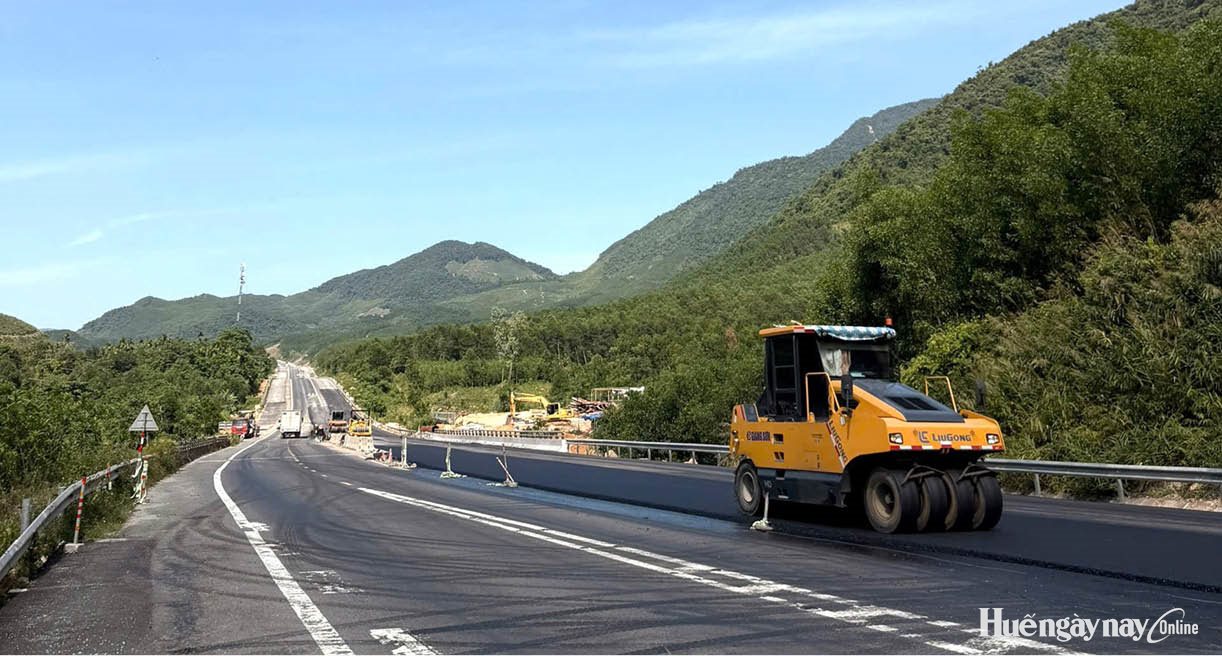 Dự án mở rộng cao tốc La Sơn - Hòa Liên Sẵn sàng khai thác 4 làn xe vào tháng 8