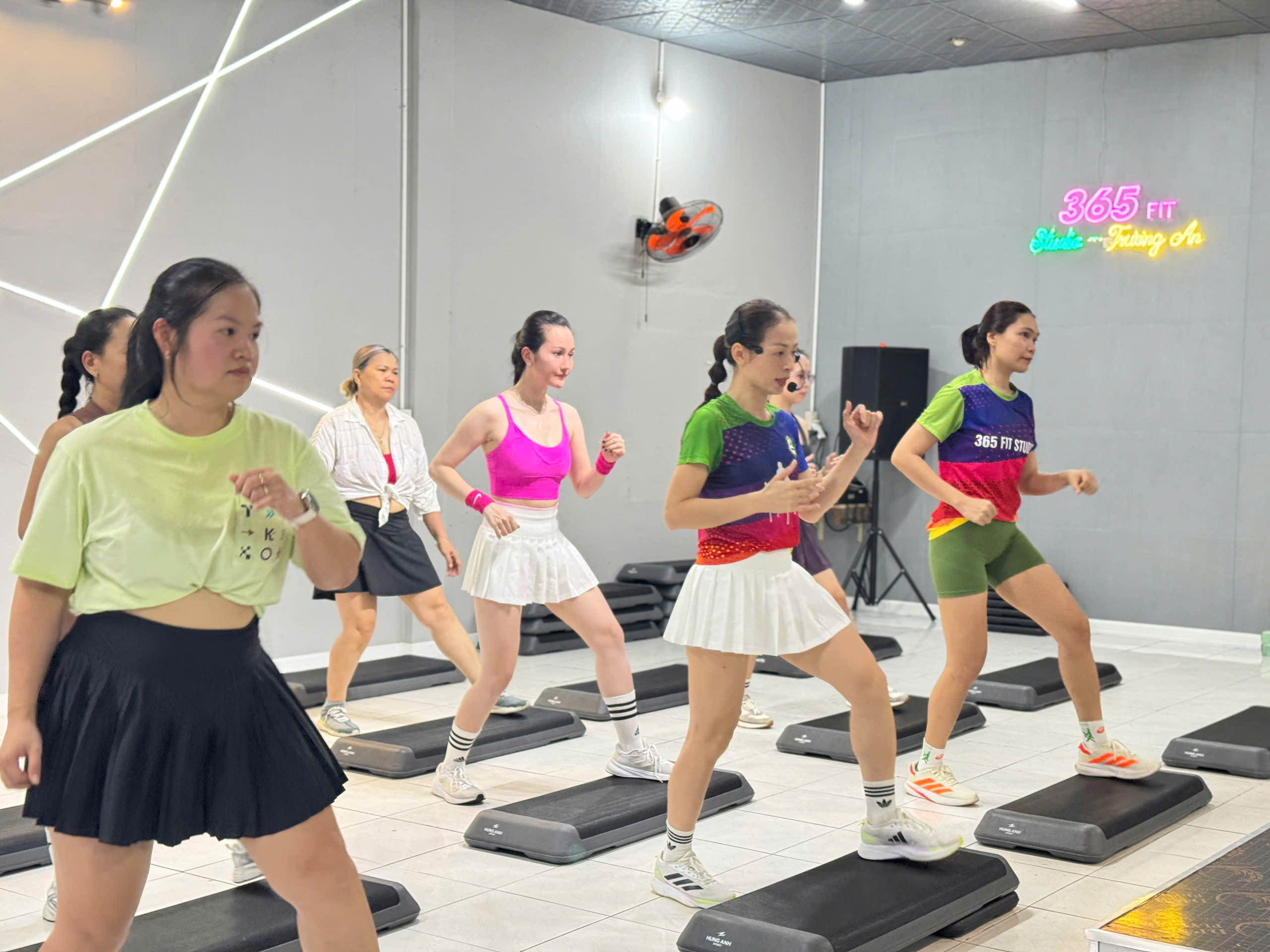 Theo nhịp nhạc, chinh phục Step