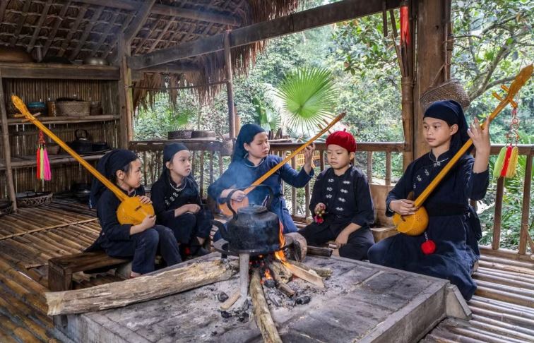 Du lịch nông thôn gắn với văn hóa bản địa