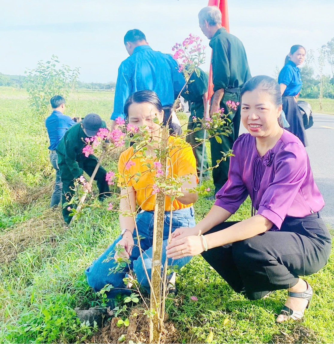 Học Bác làm những việc ích nước, lợi dân