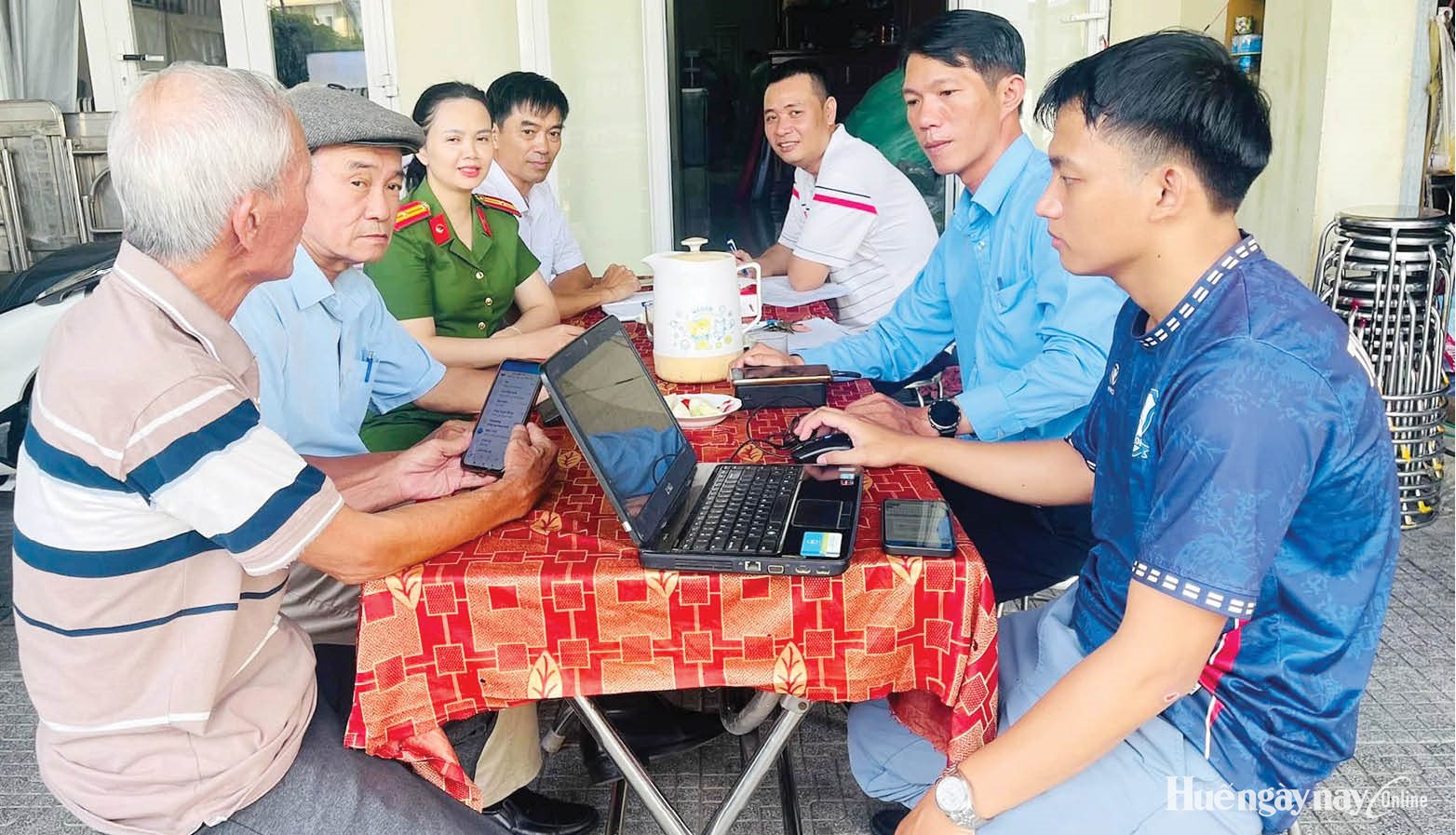 Kịp thời giải quyết những vấn đề từ cơ sở