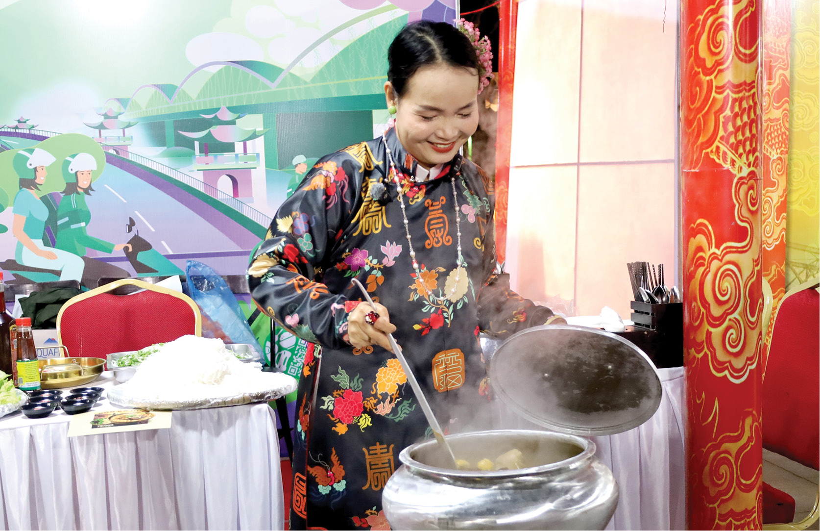 Bún bò Huế - tâm điểm của lễ hội ẩm thực