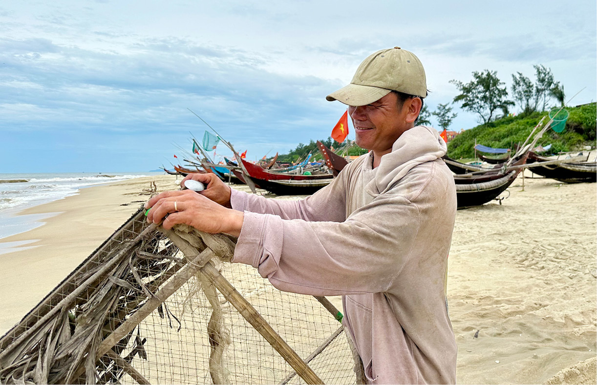 Phú Vinh - Thuyền nan lại rộn ràng ra khơi