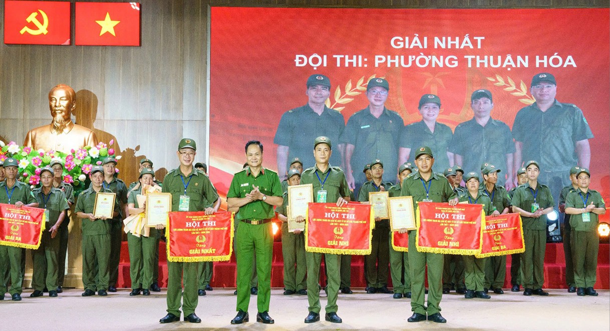 Xây dựng “cánh tay nối dài” vững mạnh