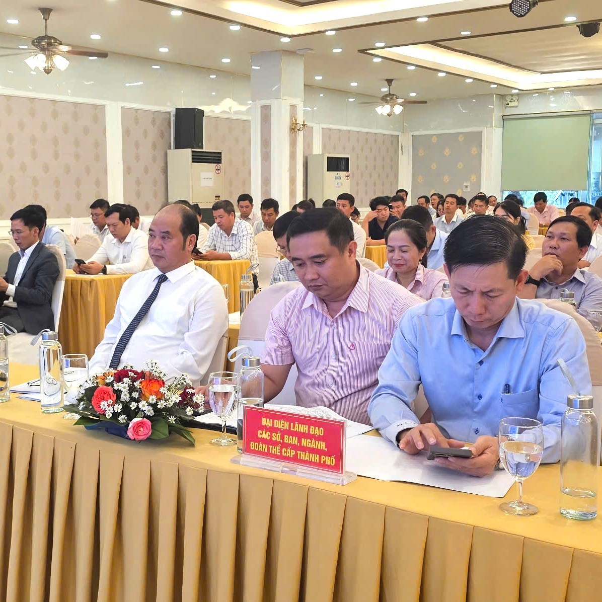 Hơn 1 300 lao động đi làm việc ở nước ngoài trong 6 tháng đầu năm