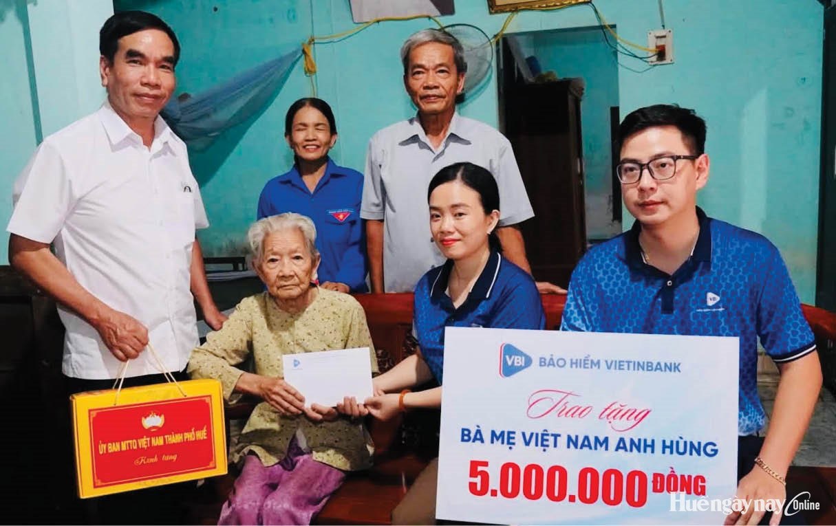 Nâng mức quà, mở rộng diện chăm lo người có công