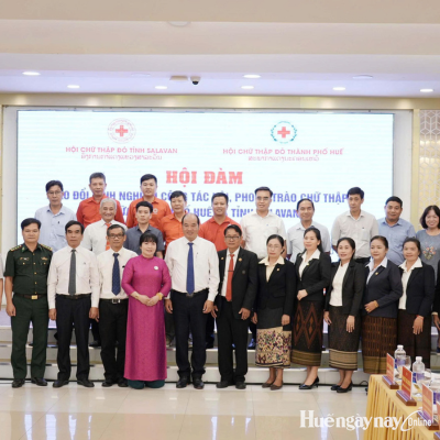Tăng cường hợp tác nhân đạo giữa Huế và Salavan