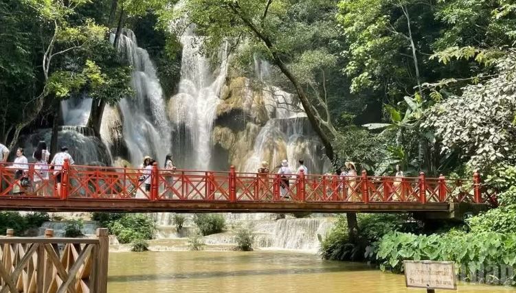 Triển khai chương trình du lịch liên quốc gia Việt Nam-Lào-Campuchia