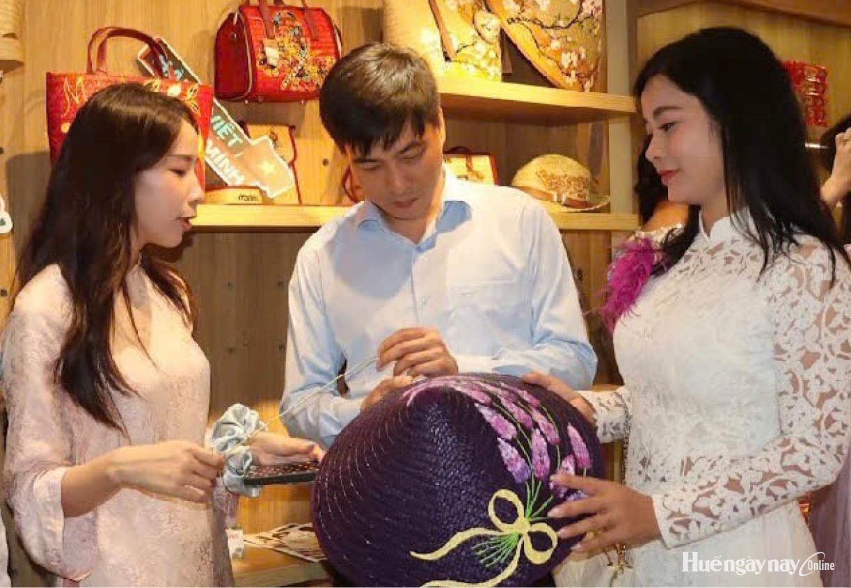 Công nghệ tiếp sức cho thương hiệu Huế