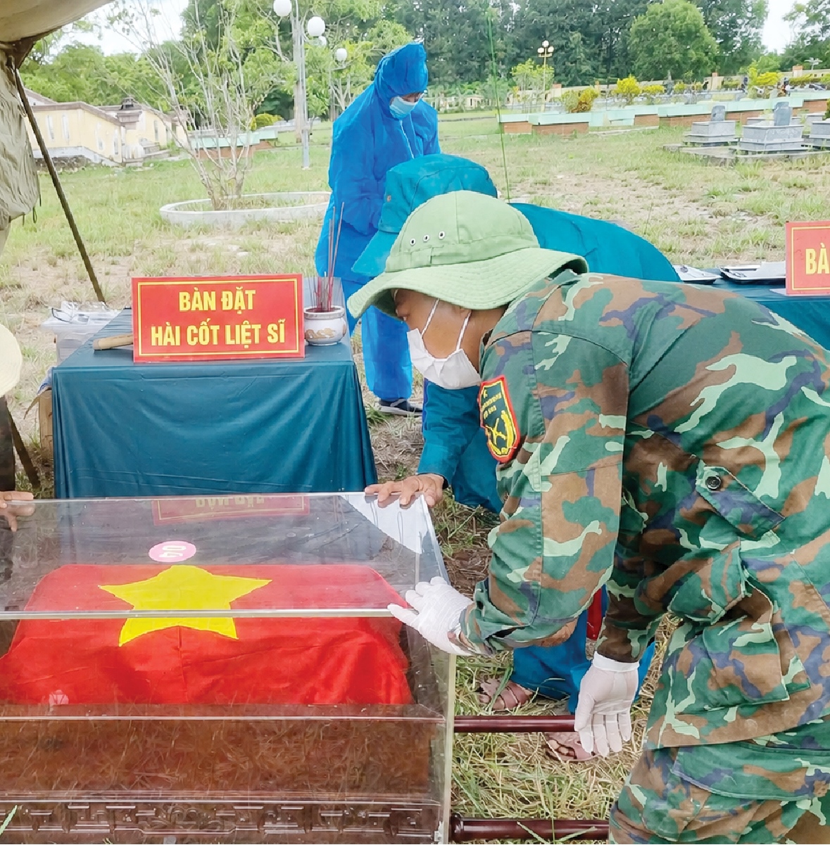 Những trái tim gửi trọn tri ân