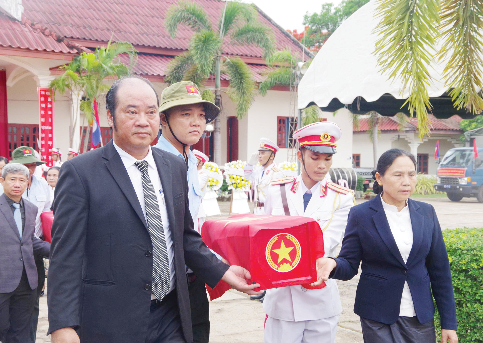 Trách nhiệm thiêng liêng và nặng nghĩa tình