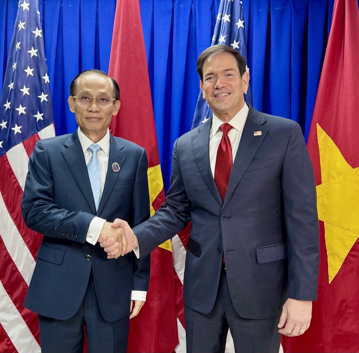 Bộ trưởng Ngoại giao Lê Hoài Trung gặp Ngoại trưởng Hoa Kỳ Marco Rubio