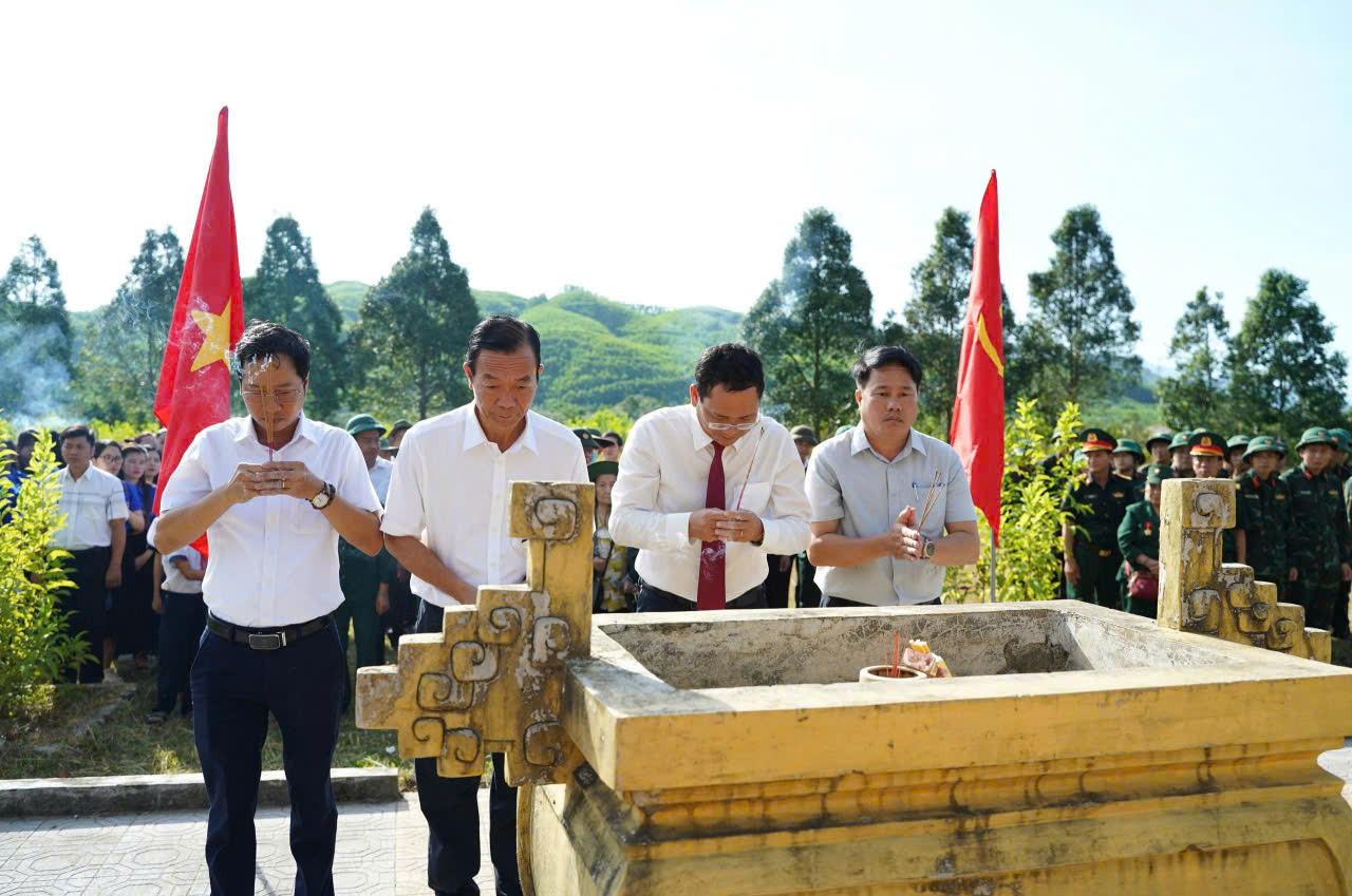 Thắp lửa tri ân, sáng mãi đạo lý “Uống nước nhớ nguồn”