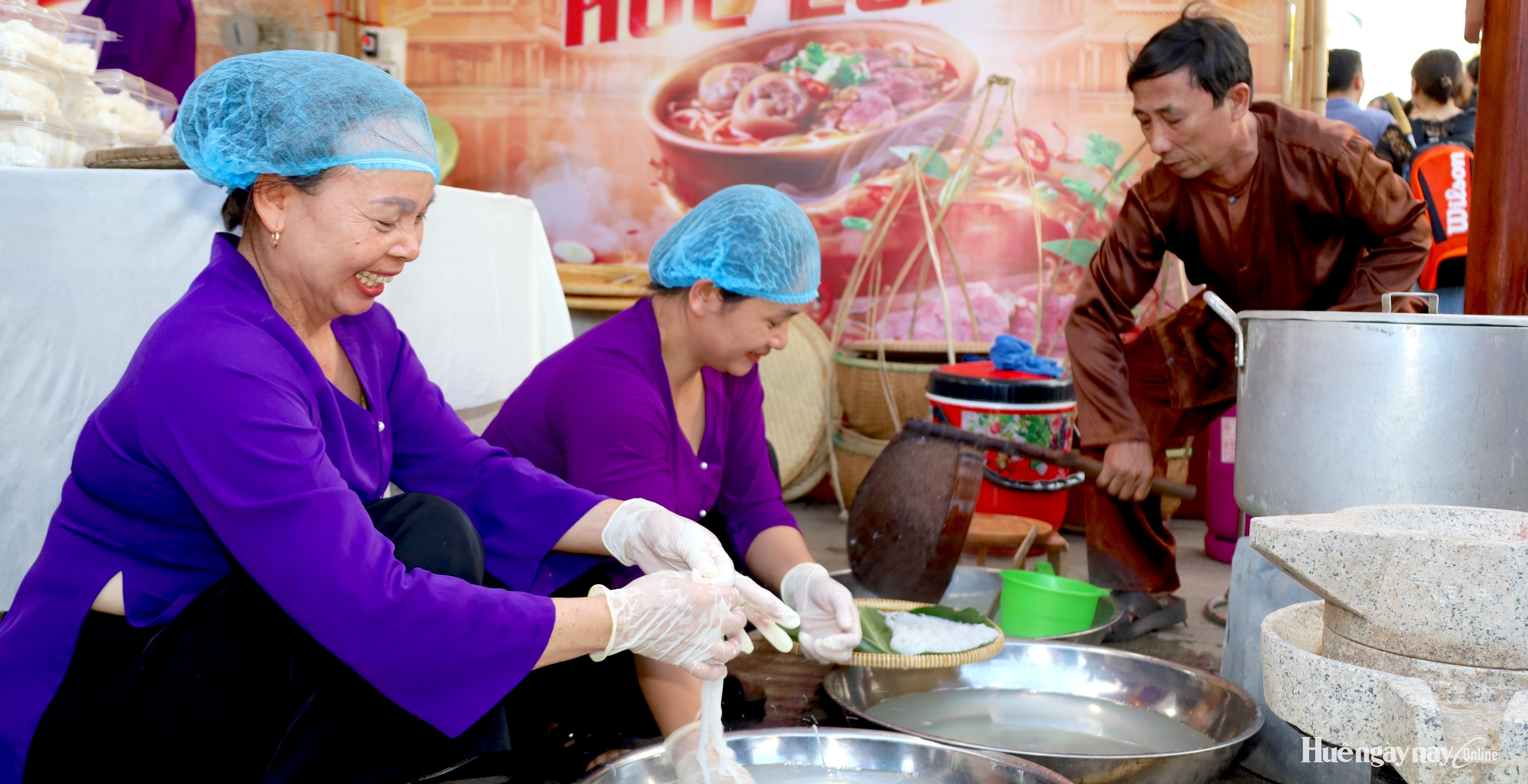 Ẩm thực ba miền hội tụ về Huế
