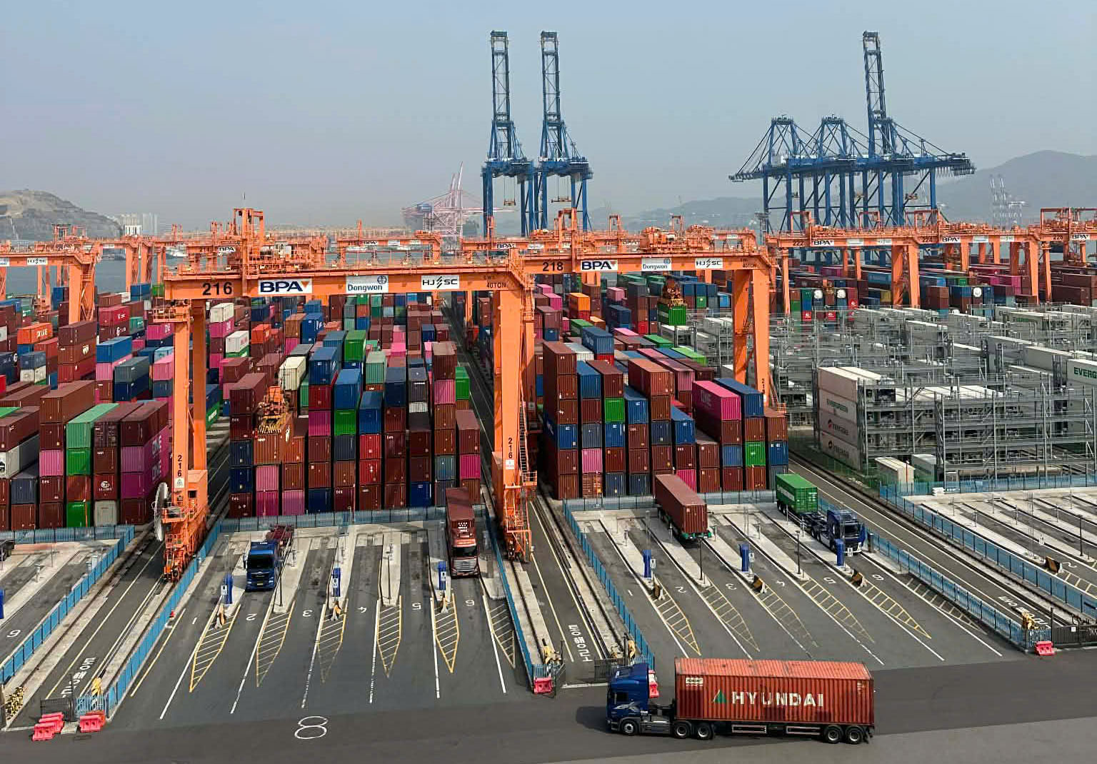 Những chuyến thực tế “khai nhãn” tầm nhìn phát triển logistics