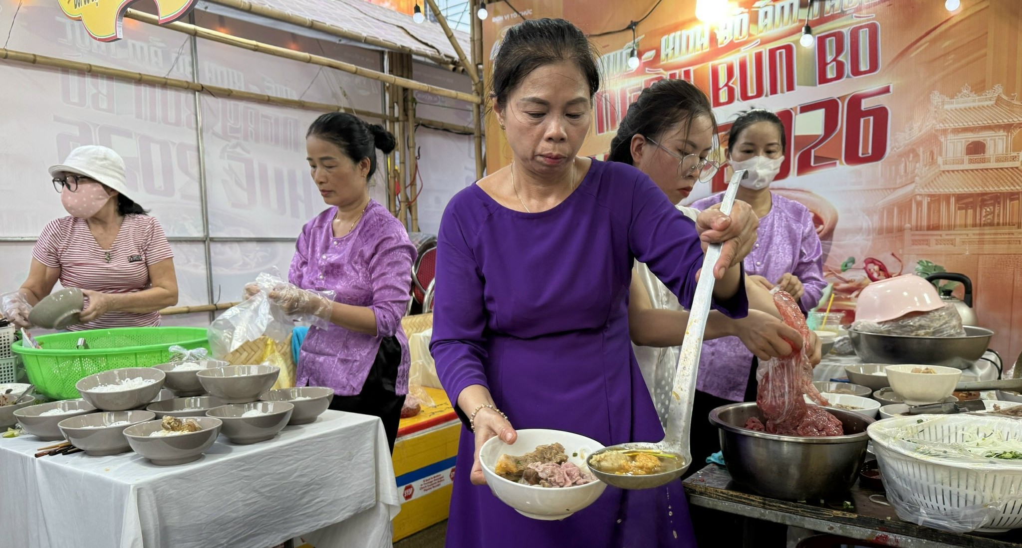 Nâng tầm vị thế bún bò Huế