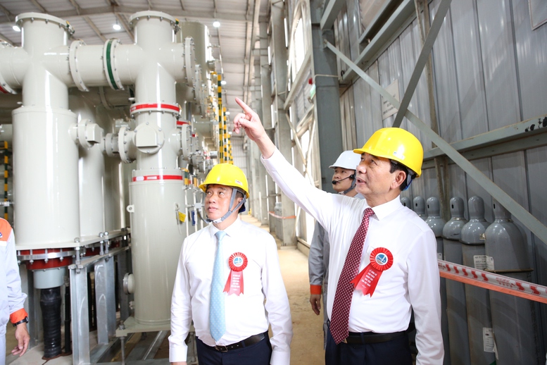Công bố sản phẩm nhôm thỏi đầu tiên của Việt Nam