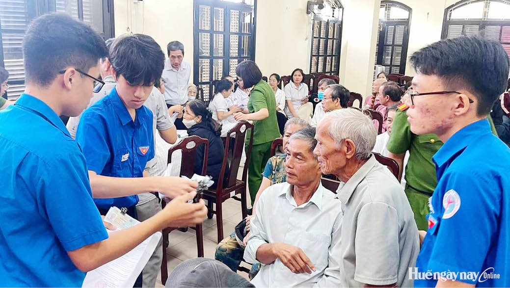 Thắp lên ngọn lửa tri ân