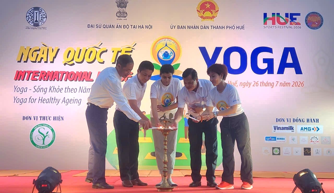 Trình diễn, thi Yoga tại Hue Sports Festival 2026