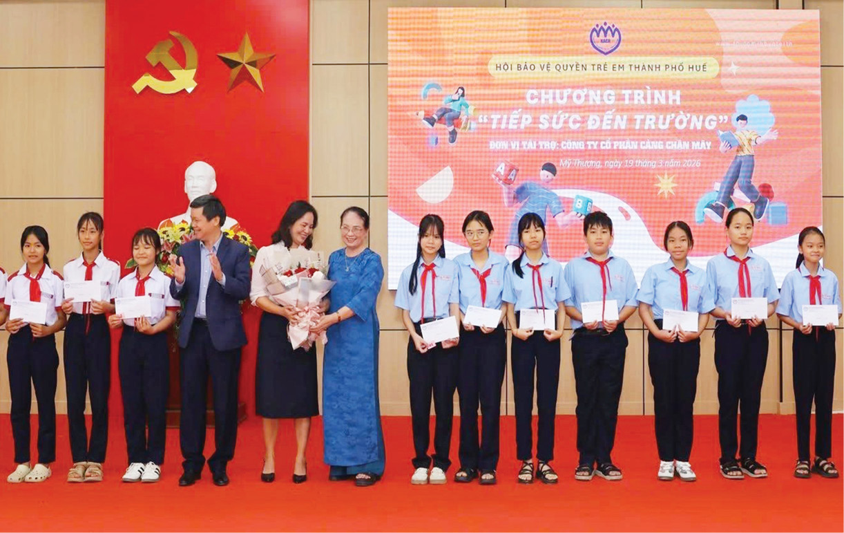 Đồng hành cùng trẻ gặp khó khăn
