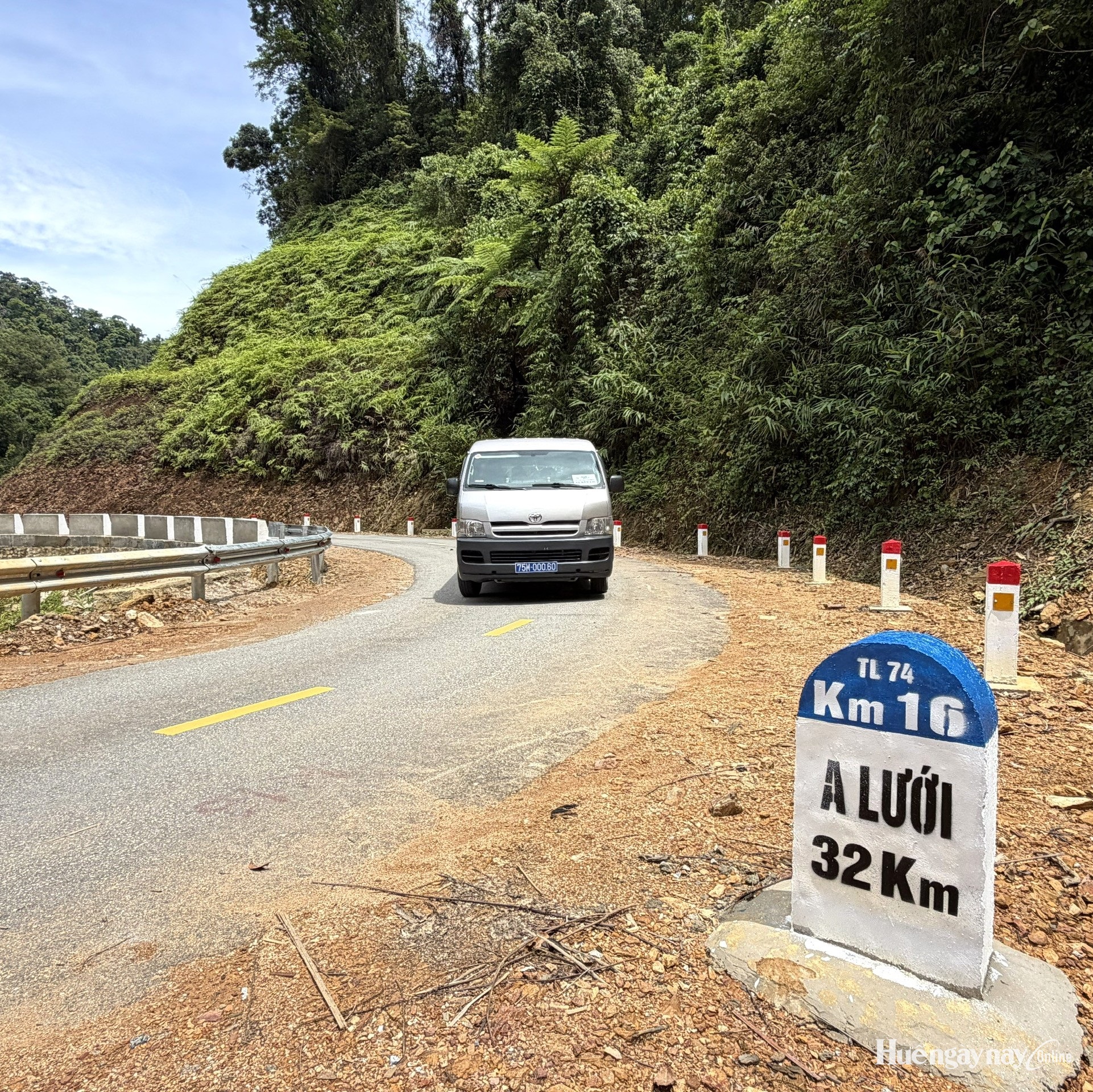 Toàn cảnh tuyến đường dài hơn 48km kết nối Nam Đông - A Lưới