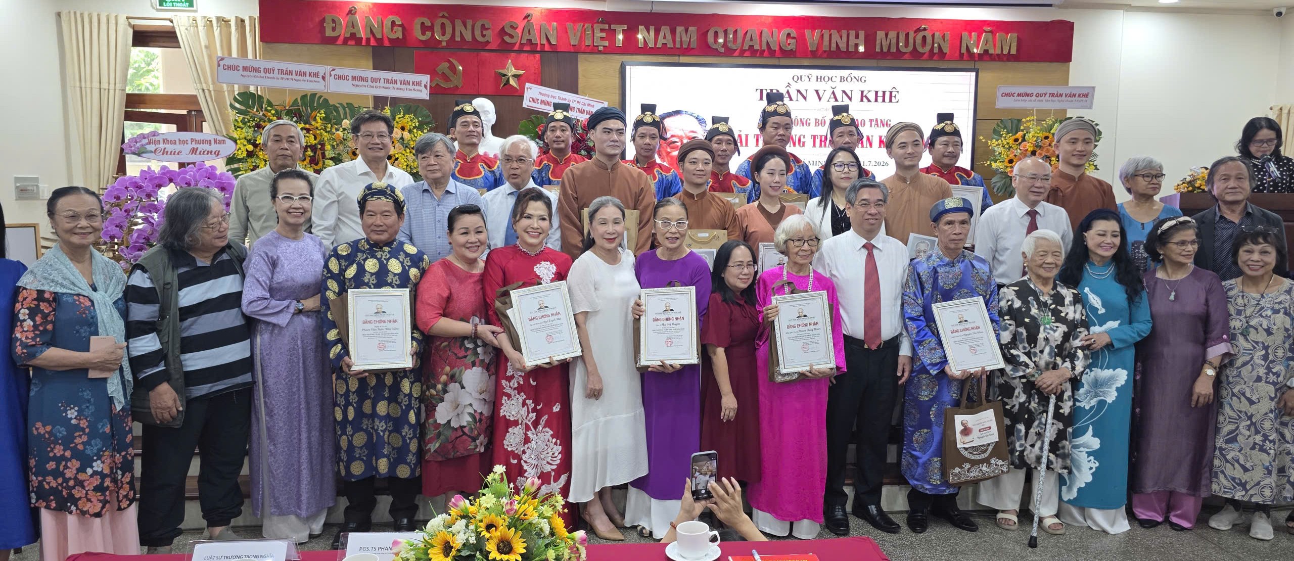 Nhà hát Nghệ thuật Truyền thống Cung đình Huế nhận Giải thưởng Trần Văn Khê
