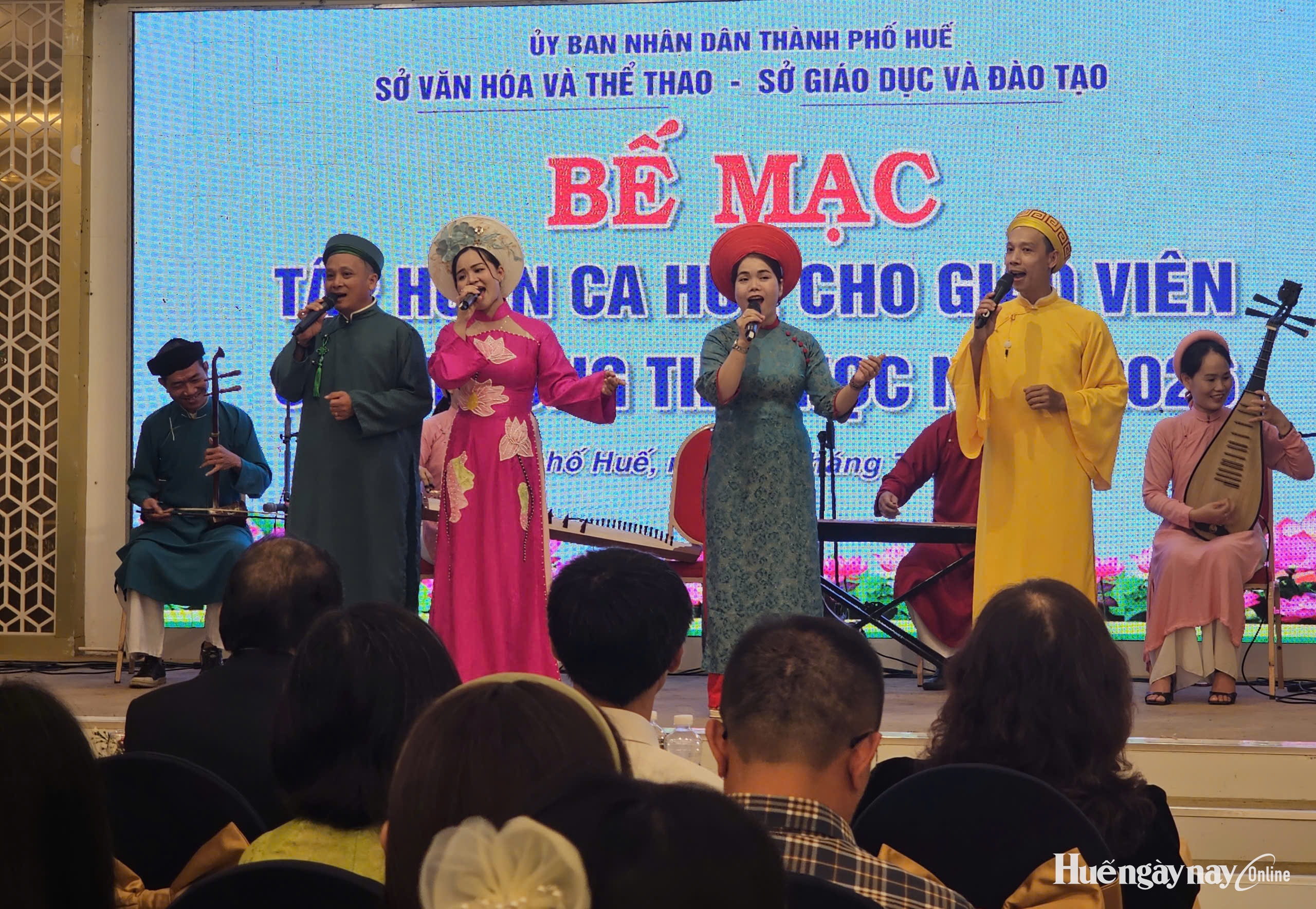 Bế mạc chương trình tập huấn kỹ năng biểu diễn Ca Huế
