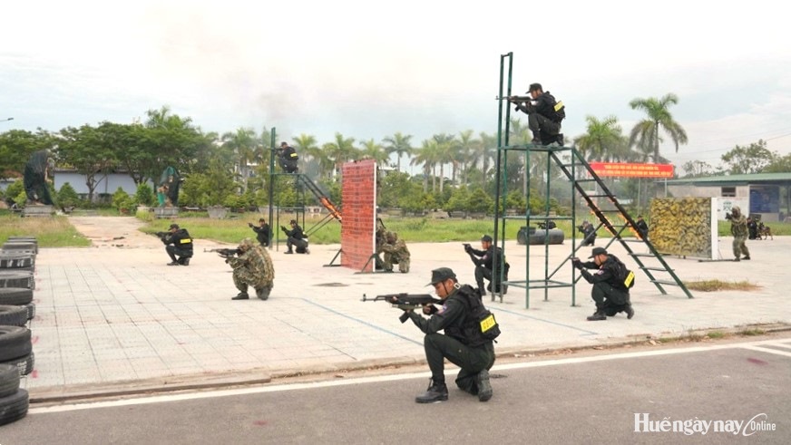 Rèn bản lĩnh, xử lý tình huống cho lực lượng Cảnh sát cơ động